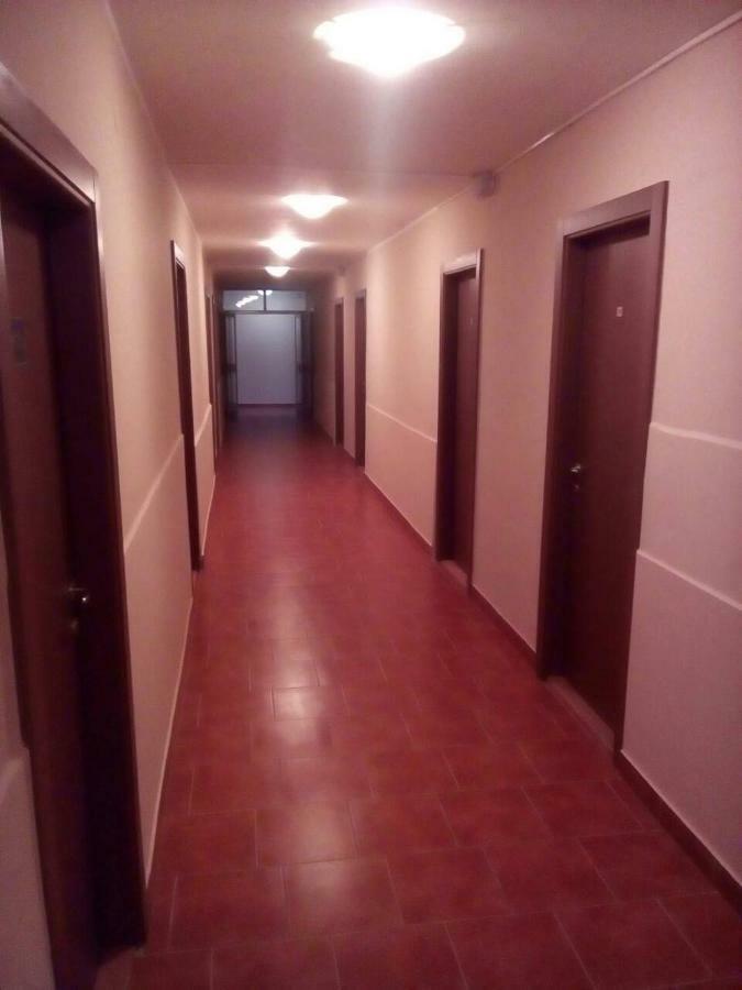 Hotel Restoran Sa Prenocistem Zitiste Exterior foto